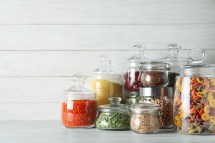 The Ultimate Guide to Plastic-Free Alternatives in Food Storage